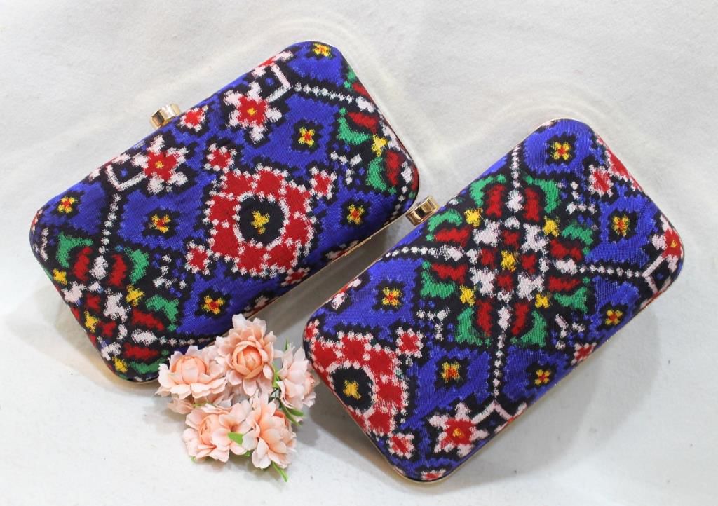 Patola Clutches